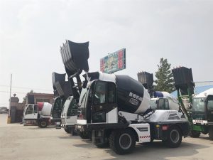 為什么買魯樽LZ3500自上料攪拌車？為下一個(gè)10年奮斗！